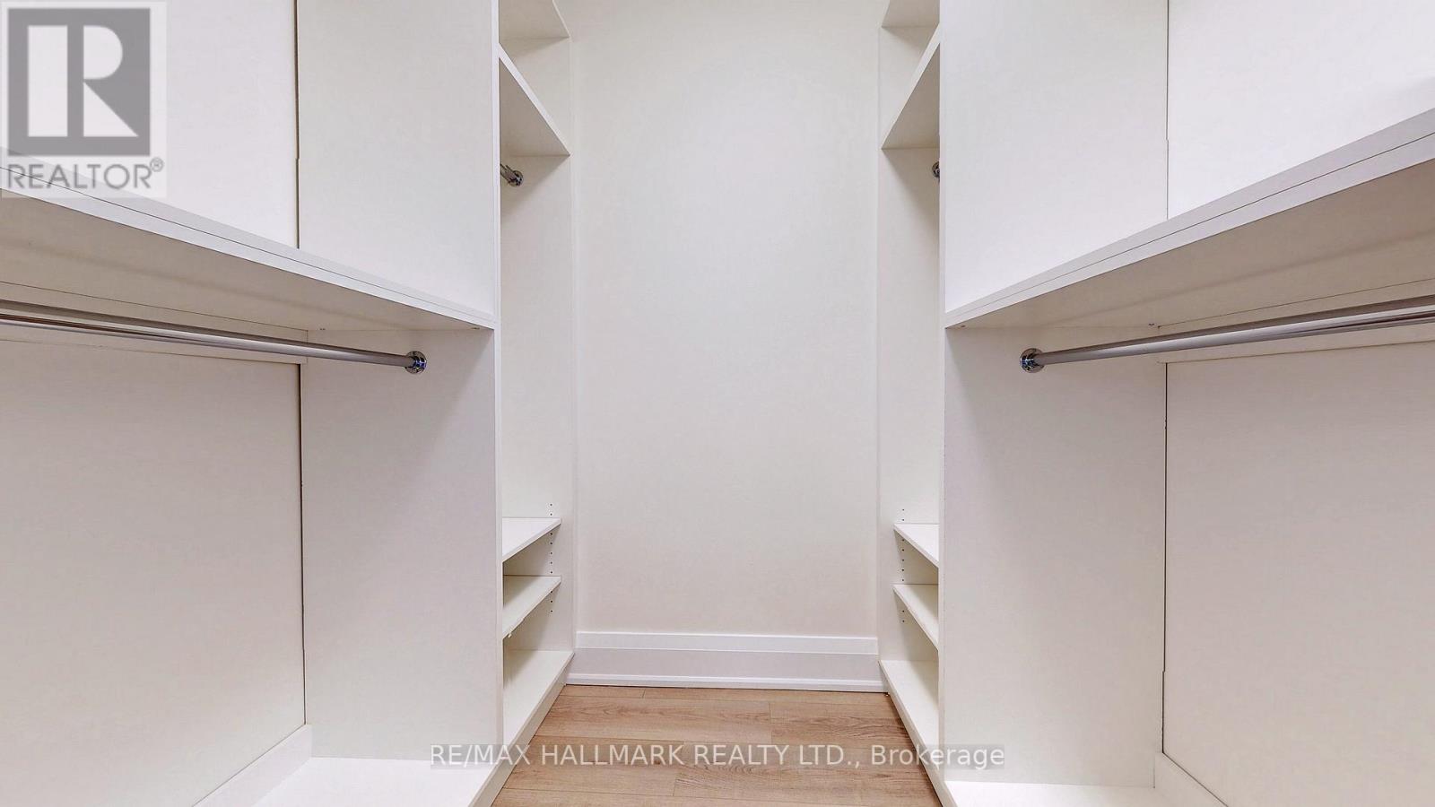42 POPLAR CRES