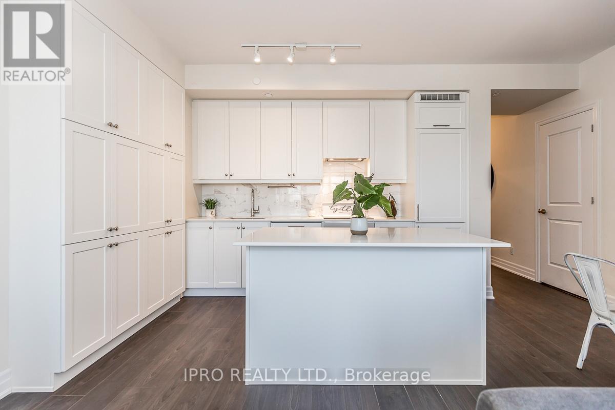 #1910 -9085 JANE ST, #1910