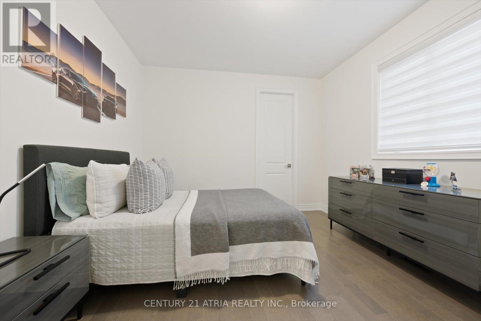 138 CHORUS CRES