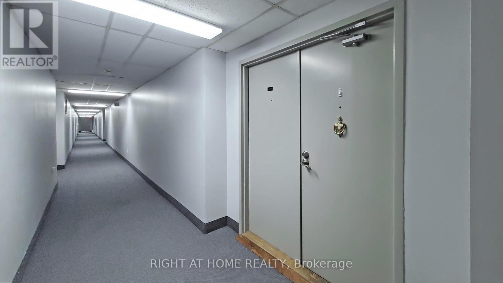 #406 -200 HOLLAND CRT, #406