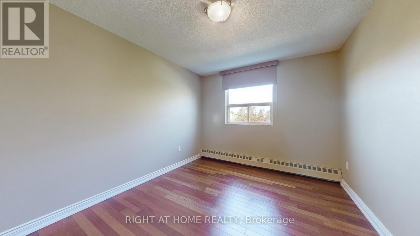 #406 -200 HOLLAND CRT, #406