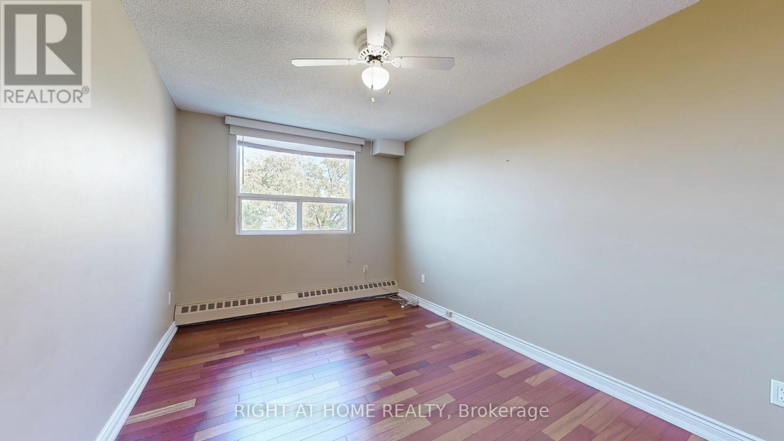 #406 -200 HOLLAND CRT, #406