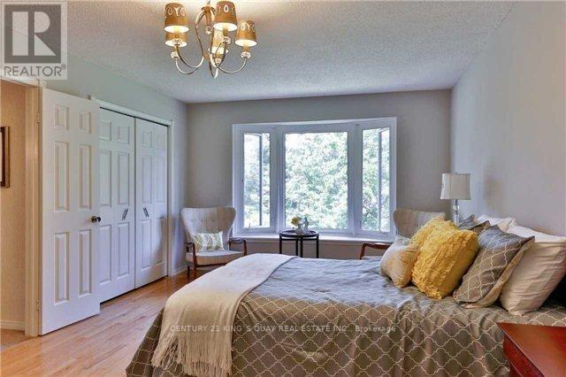 112 GOLF LINKS DR