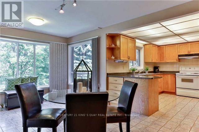 112 GOLF LINKS DR