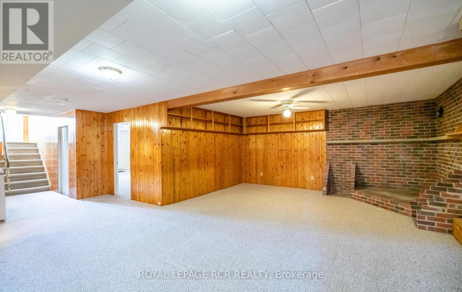 277 CURREY CRES