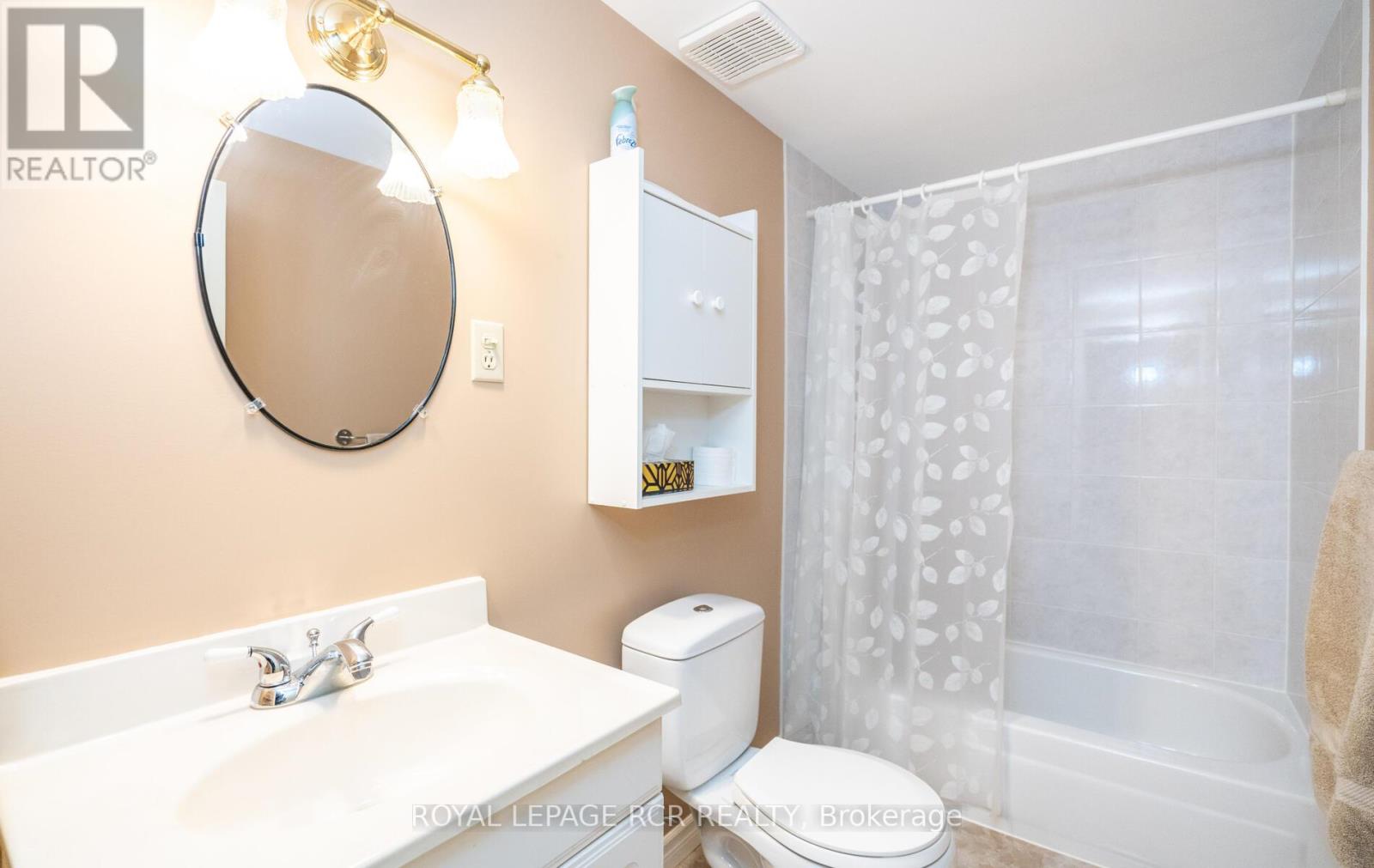 277 CURREY CRES