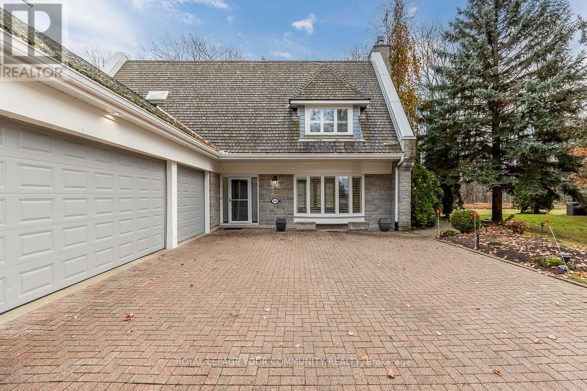 460 BEACON HALL DR