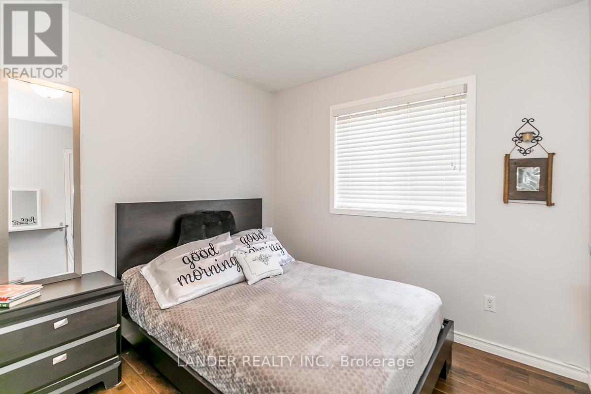 304 SILKEN LAUMANN DR