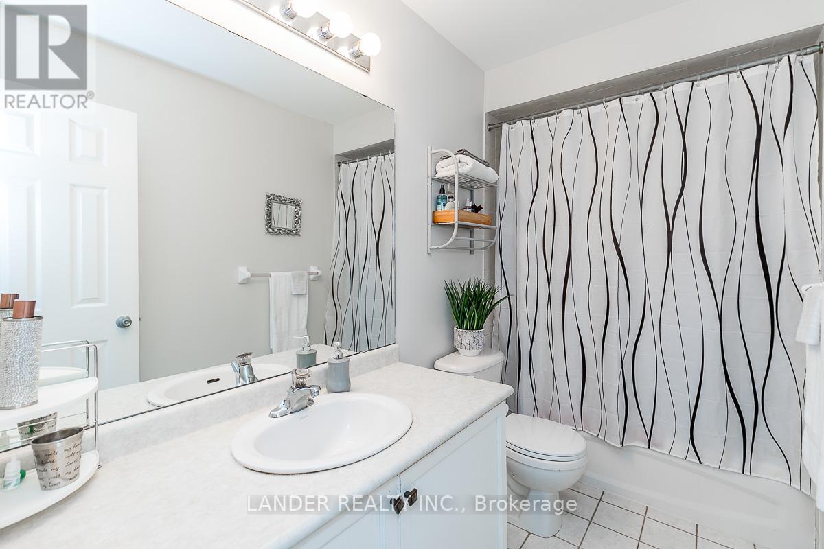 304 SILKEN LAUMANN DR