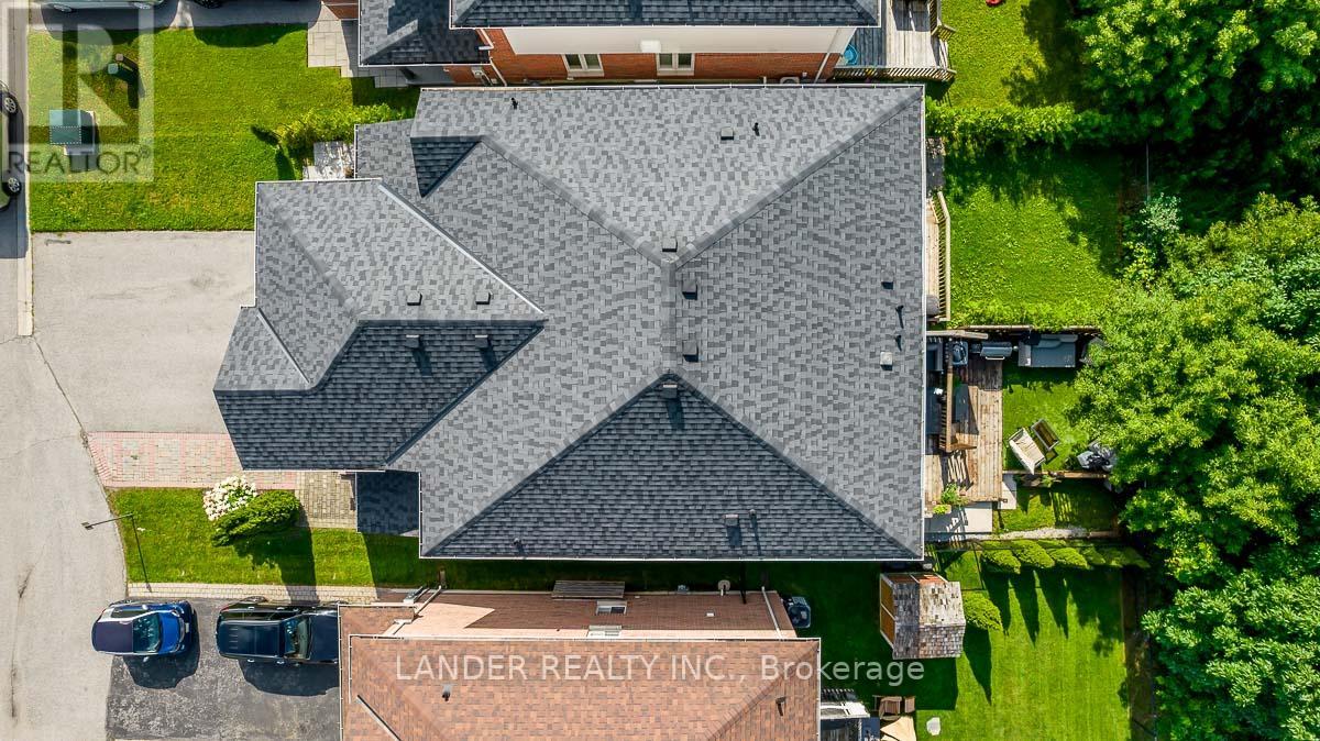 304 SILKEN LAUMANN DR