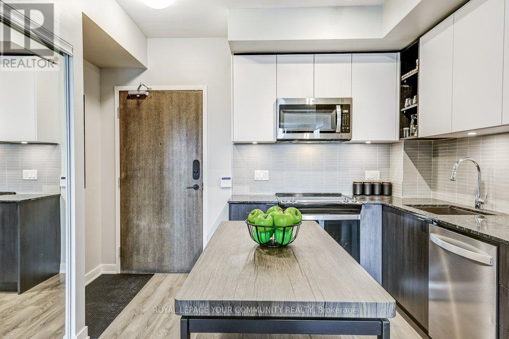#602 -100 EAGLE ROCK WAY, #602