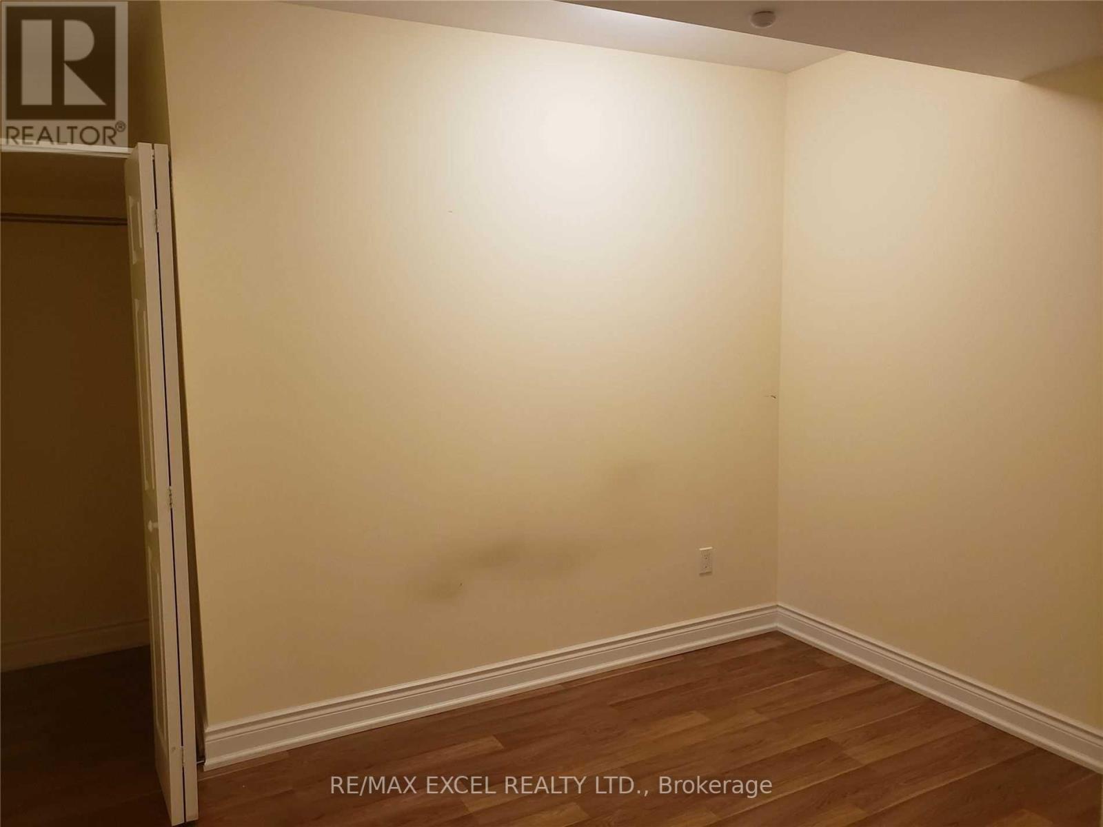 #BSMT -585 MCGREGOR FARM TR, #Bsmt