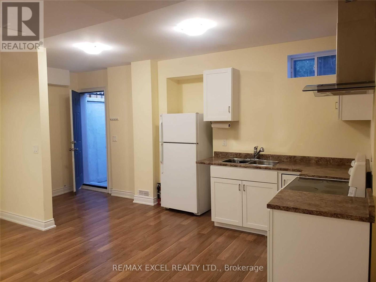 #BSMT -585 MCGREGOR FARM TR, #Bsmt