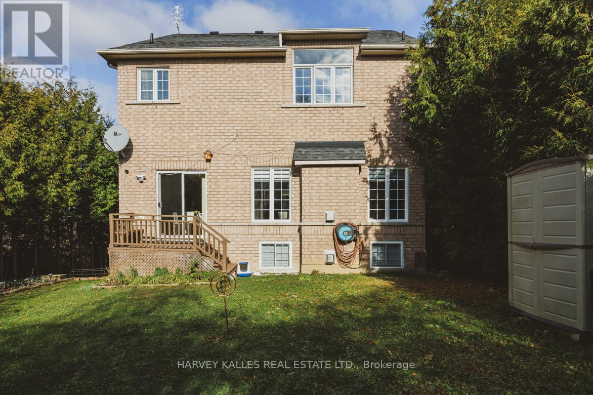137 OLD COLONY RD