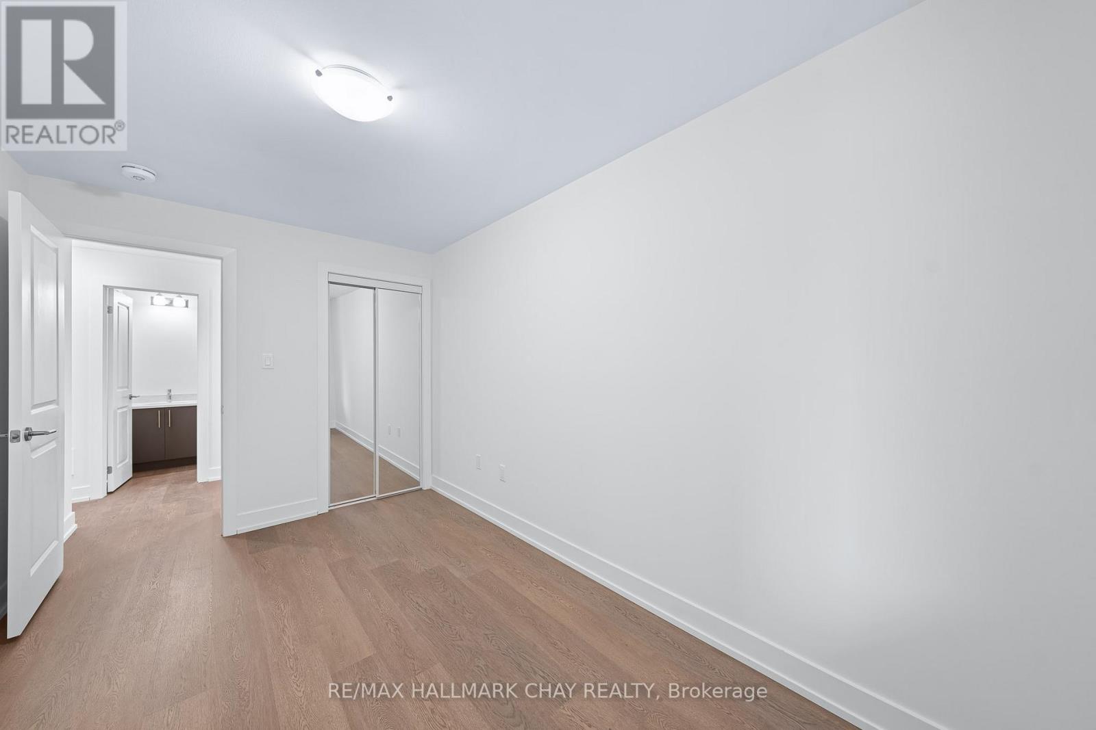#16 -6 SAYERS LANE, #16