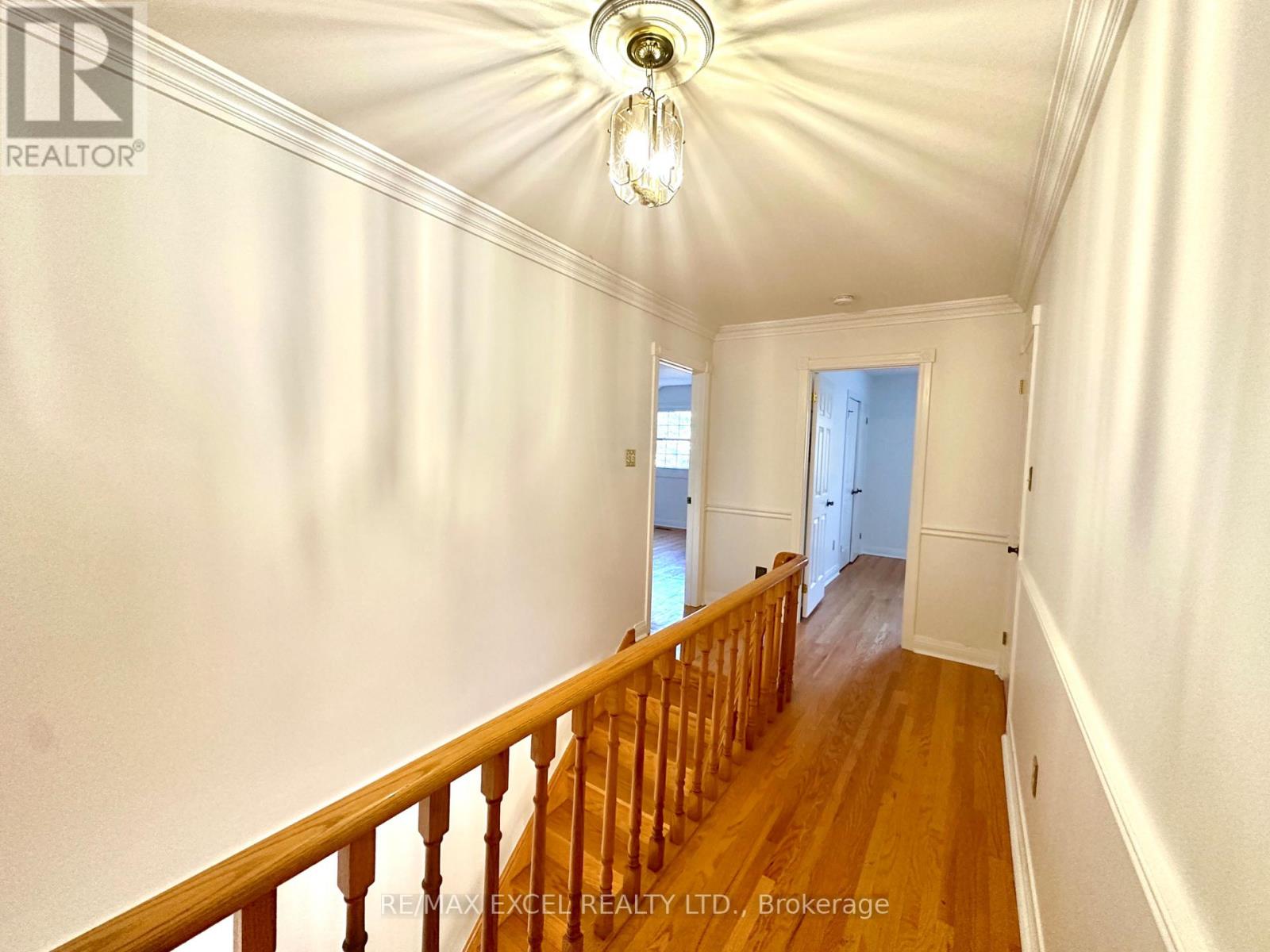8 BLUE GRASS DR