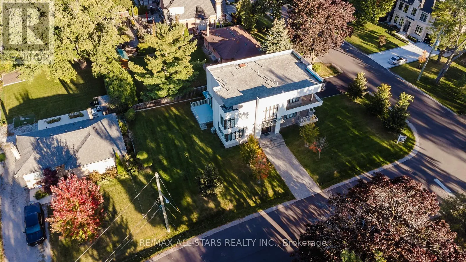 26 LANCER DRIVE
