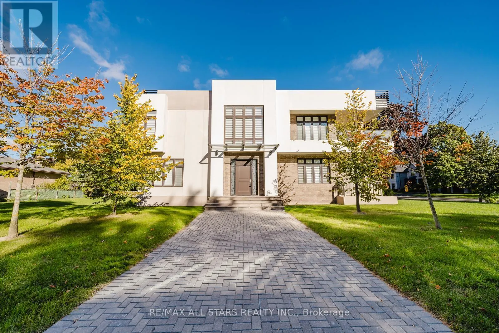 26 LANCER DRIVE