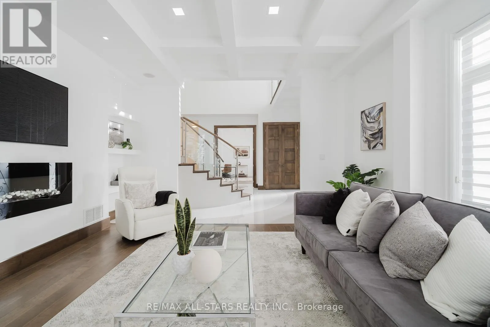 26 LANCER DRIVE