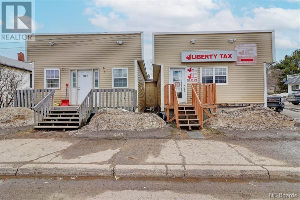 123 Main Street, Minto