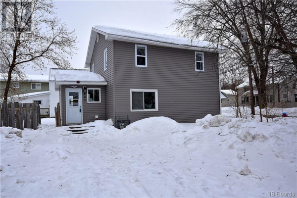 203 Dundonald Street, Fredericton