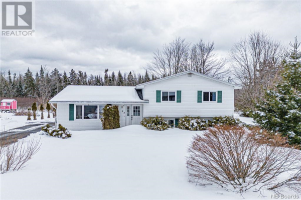 32 Reicker Avenue, Beaver Dam
