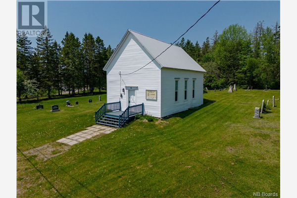 642 Route 635, Lake George