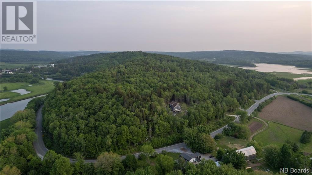 111 Hammond River Road