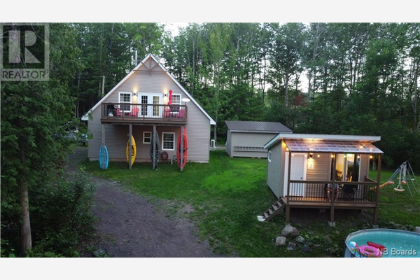 21 Neils Lane, French Lake