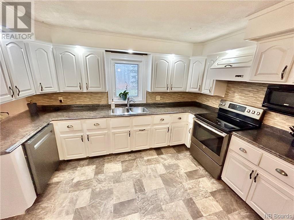22 McLellan Road