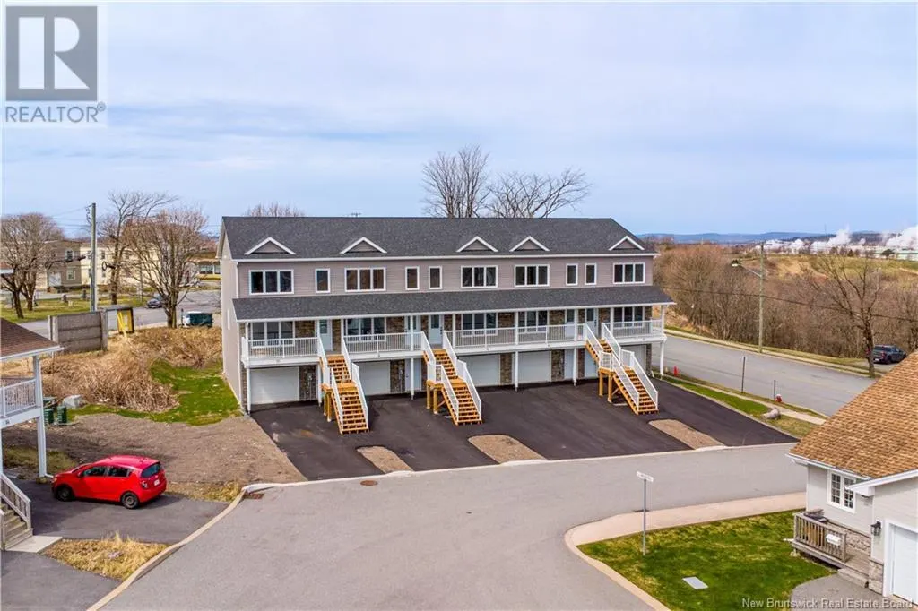 4 Rockingstone Drive