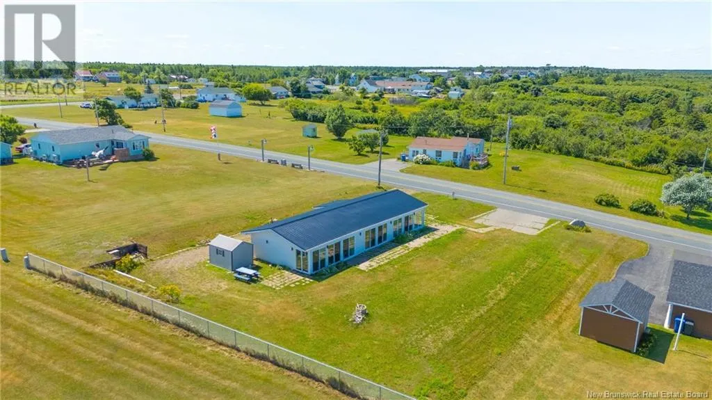 40 Portuaire Avenue