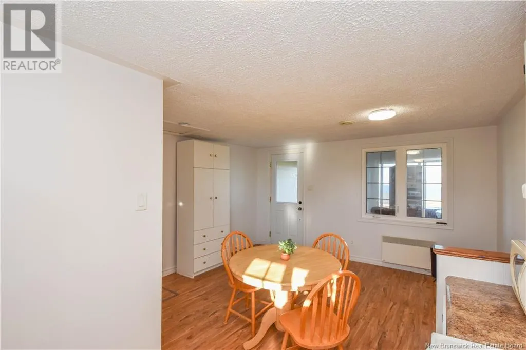 40 Portuaire Avenue