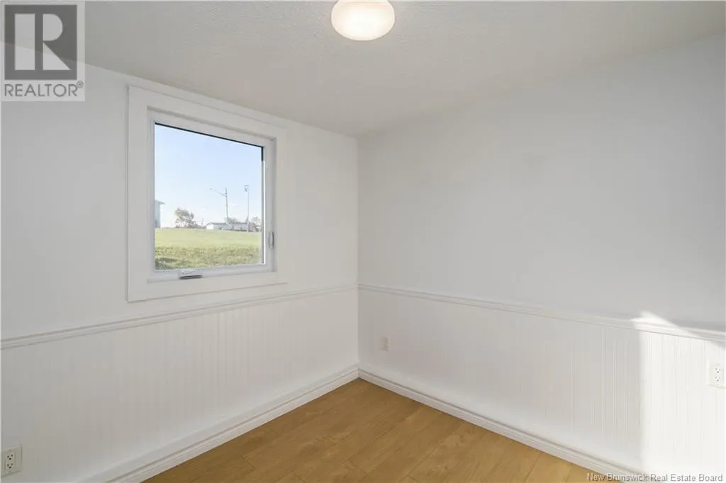40 Portuaire Avenue