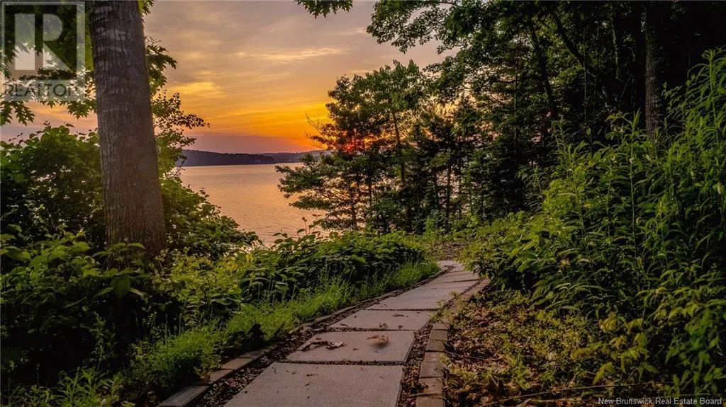 176 Hills Point Road