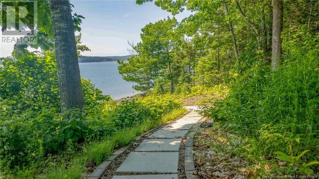 176 Hills Point Road