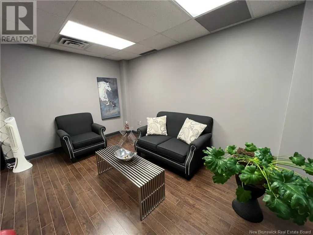 490-494 Queen Street Unit# Suite #400