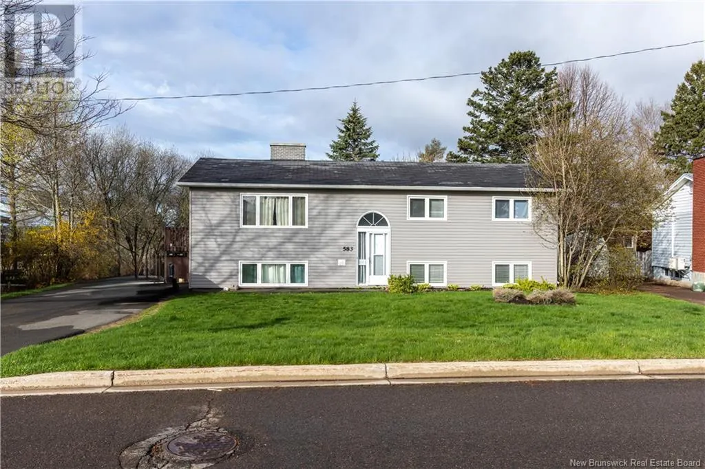 583-585 Beausoleil