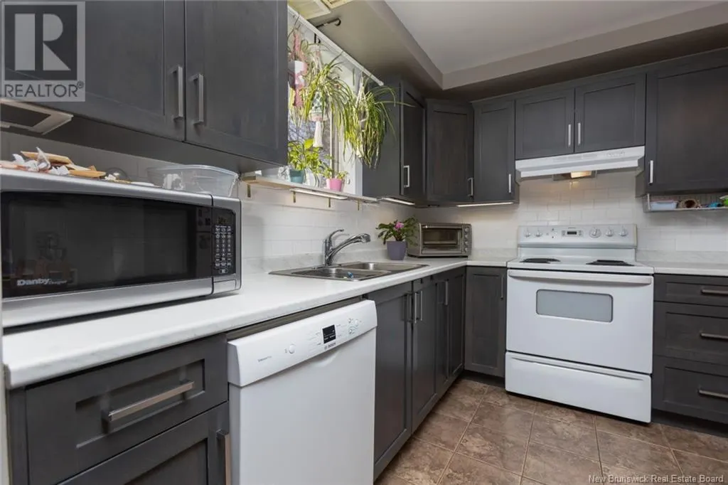 583-585 Beausoleil