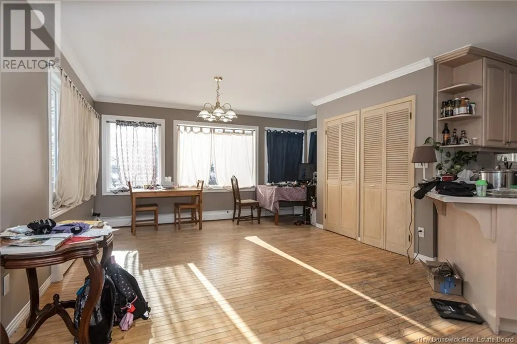 583-585 Beausoleil