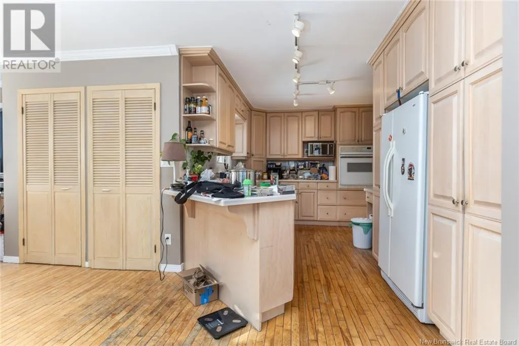583-585 Beausoleil