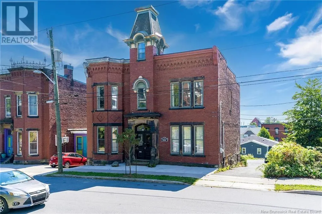 28 Mecklenburg Street