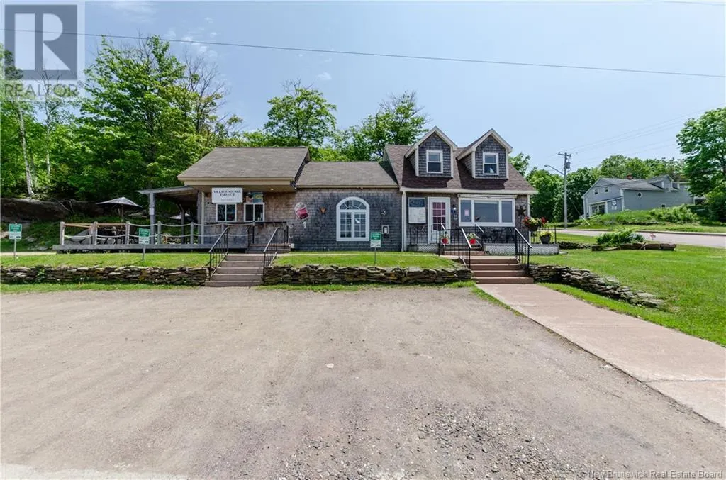1 Woodlawn Road