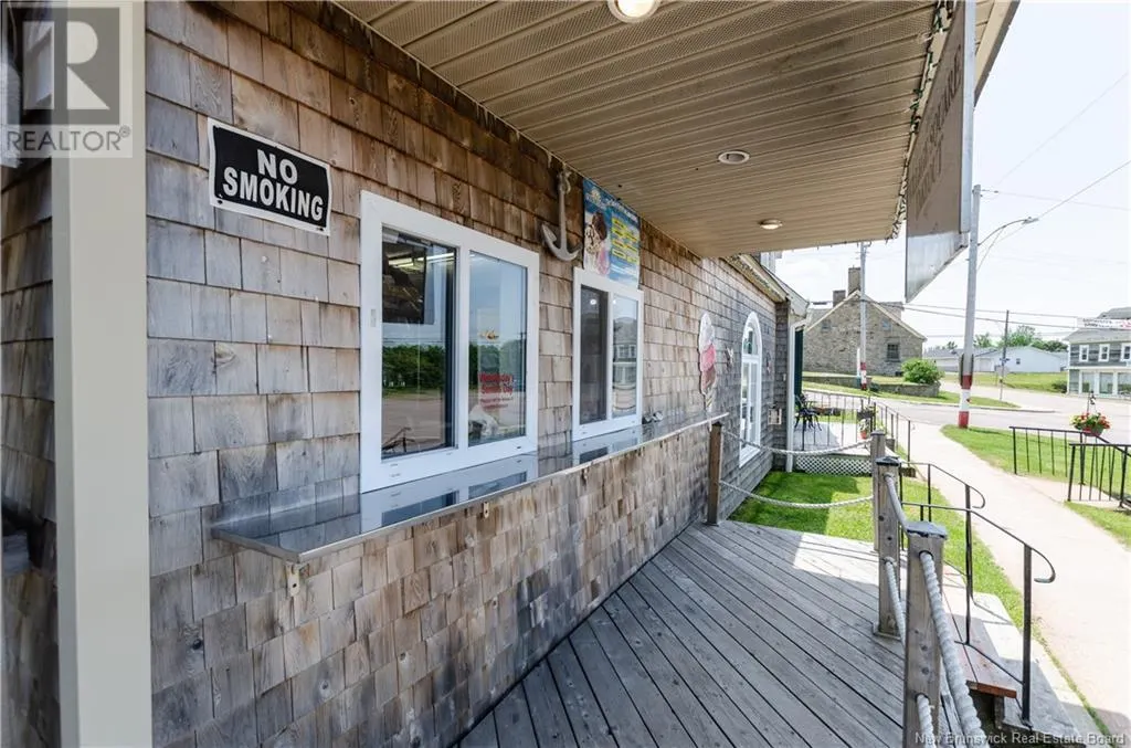 1 Woodlawn Road