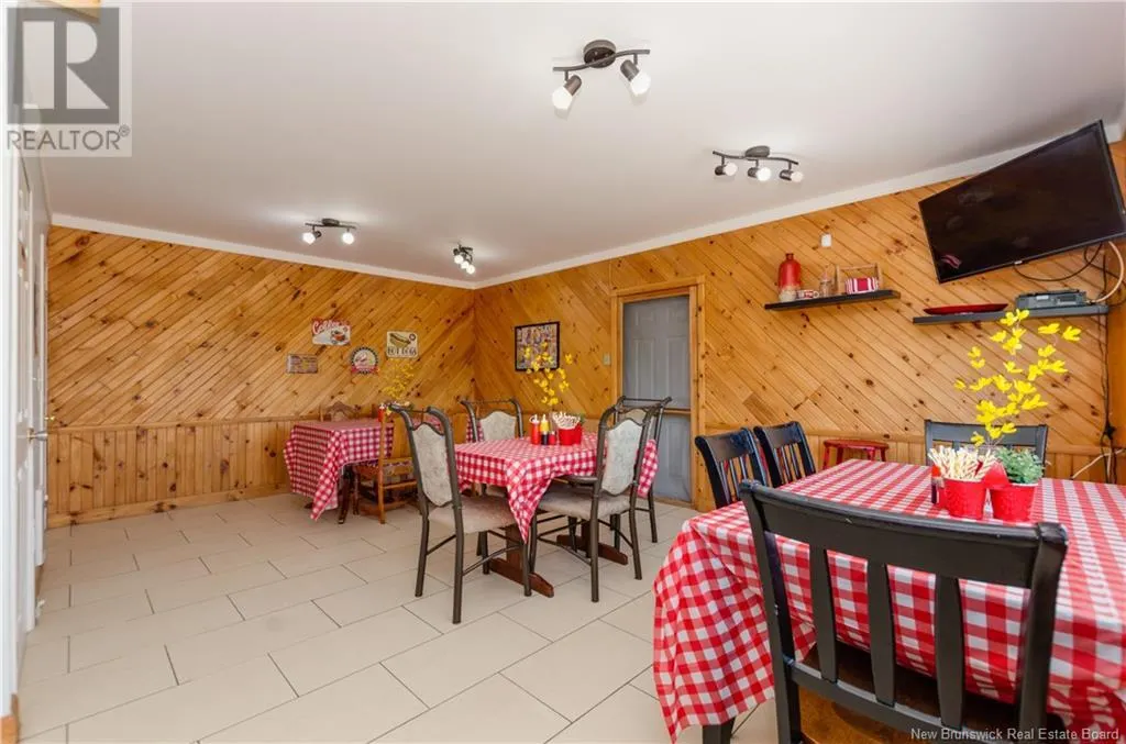 1 Woodlawn Road