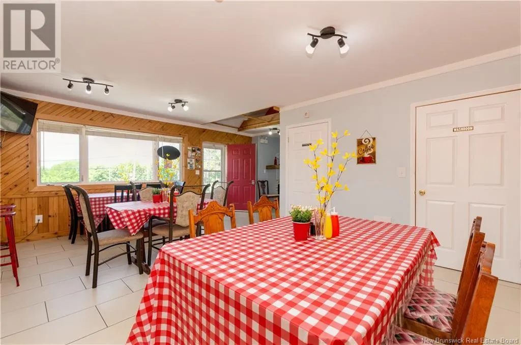 1 Woodlawn Road