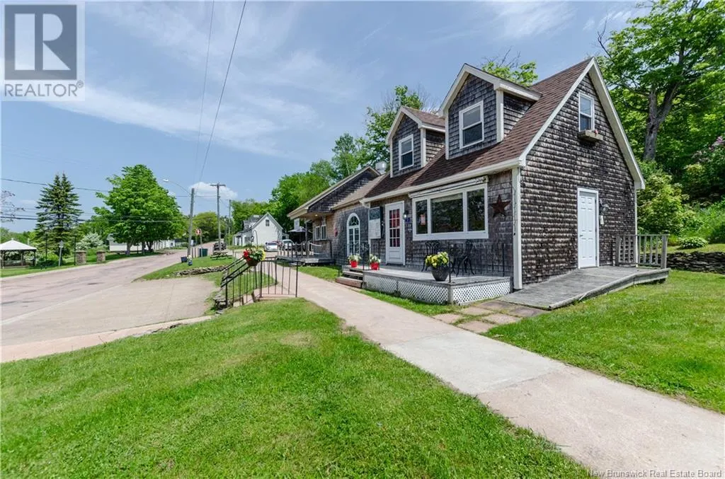 1 Woodlawn Road