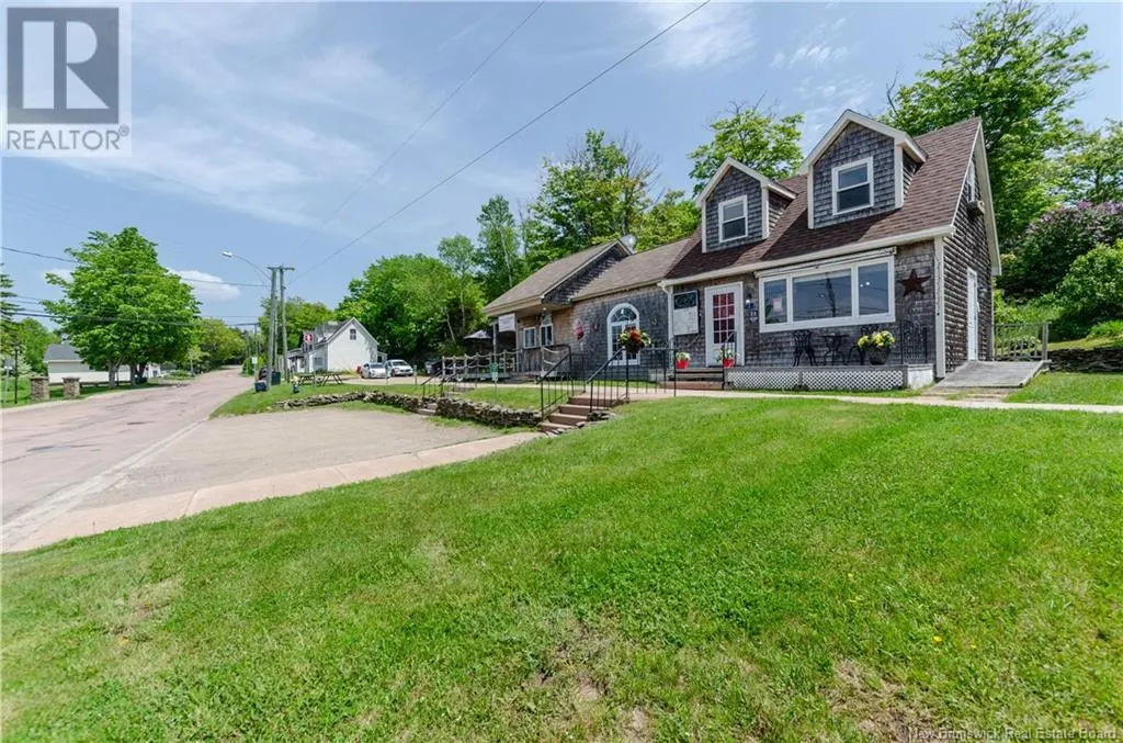 1 Woodlawn Road
