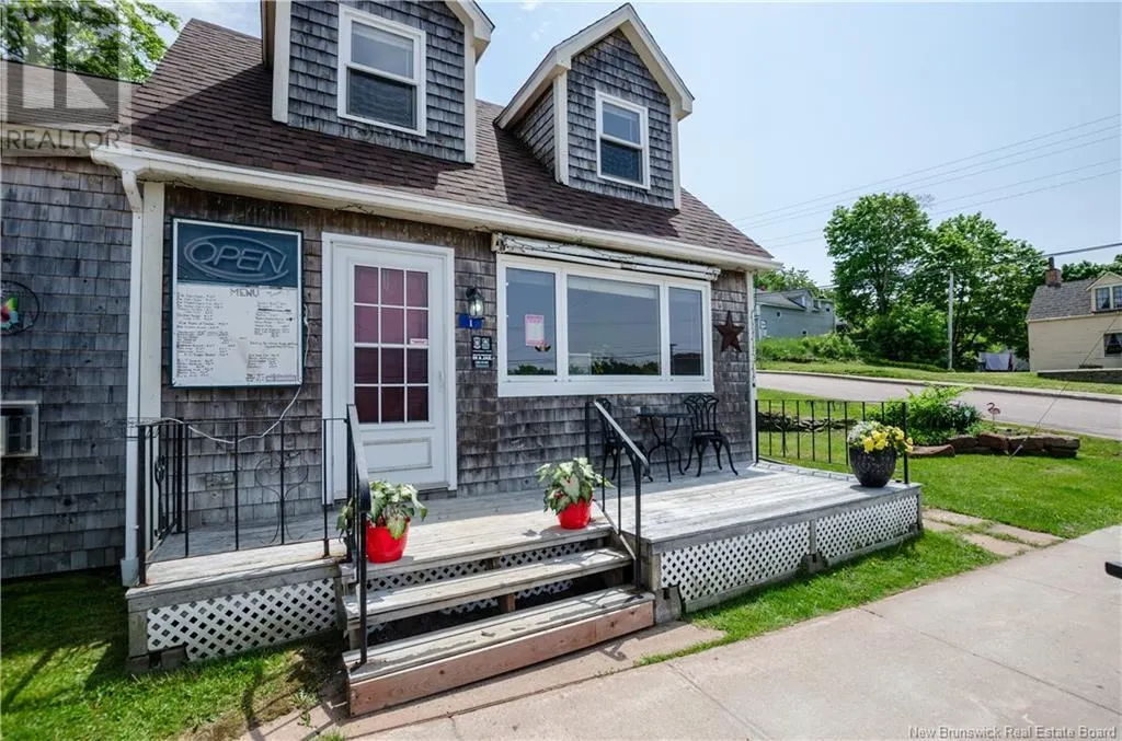 1 Woodlawn Road