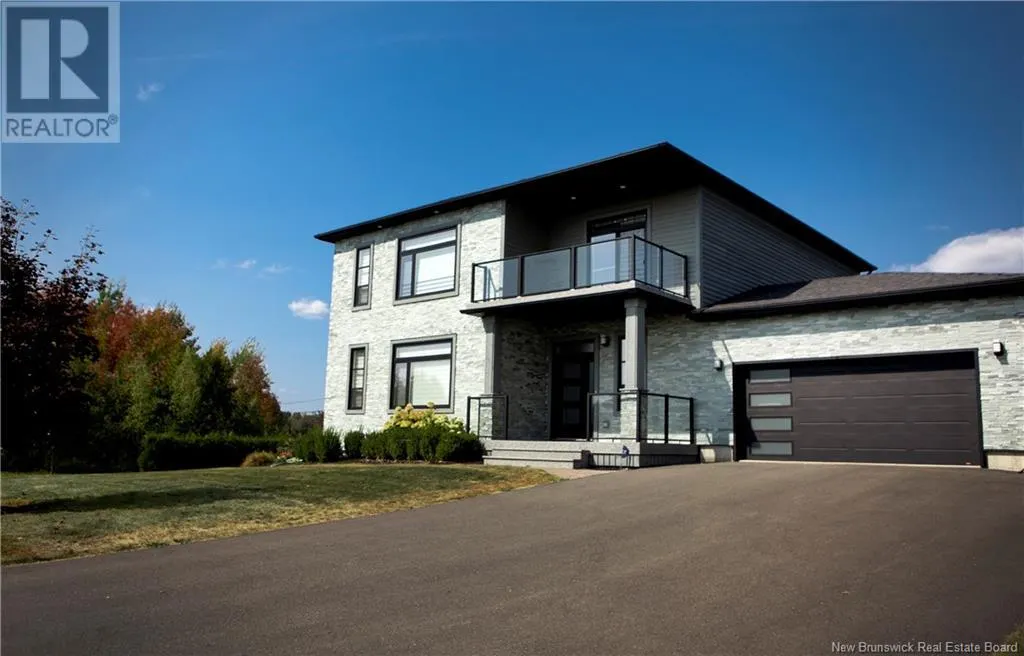 44 Bicentennial Drive